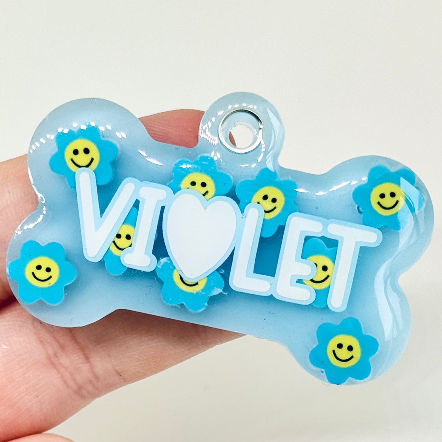 BLUE SMILEY FLOWER TAG