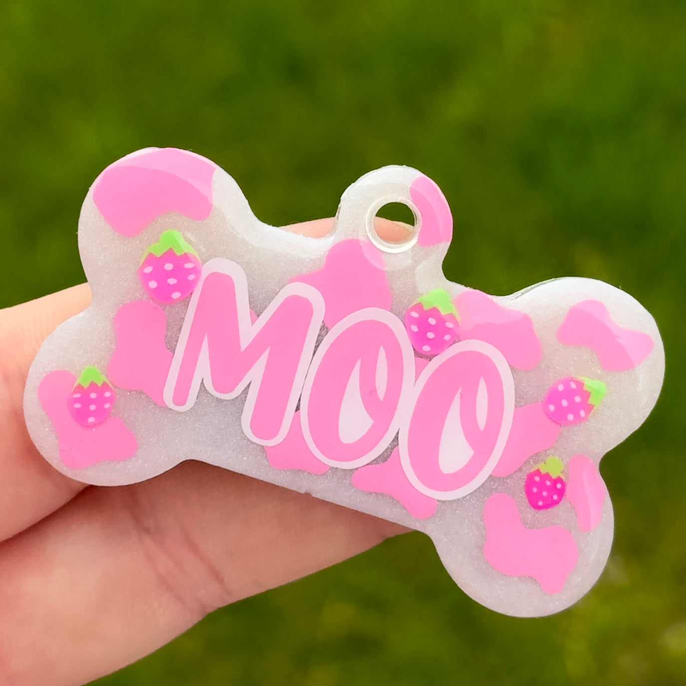 STRAWBERRY PINK COW TAG